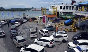 medium_arus_mudik_bakauheni_ramai_lampung_060424_ard_4_c4cbc1b4aa